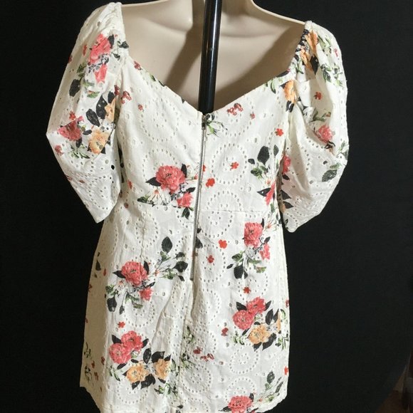 Lida Kate Floral Eyelet Lace Summer Dress V Neck Mini Length Lightweight Fabric - Picture 5 of 8